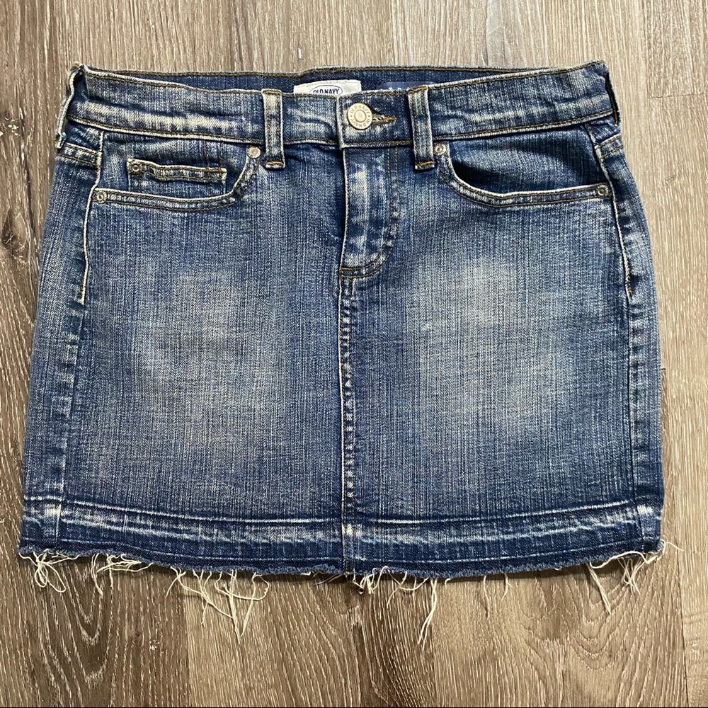 OLD NAVY STRETCH DENIM SHORT SKIRT SIZE 2